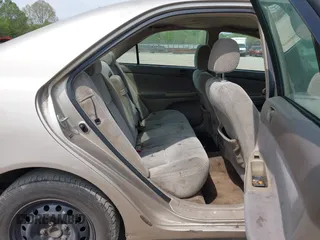 2004 Toyota Camry LE with VIN 4T1BE32K14U846576, listed as a IAAI auction lot 42086537 with 202,027 mi miles. Bid and sale history available at carsss.com. Image 8.