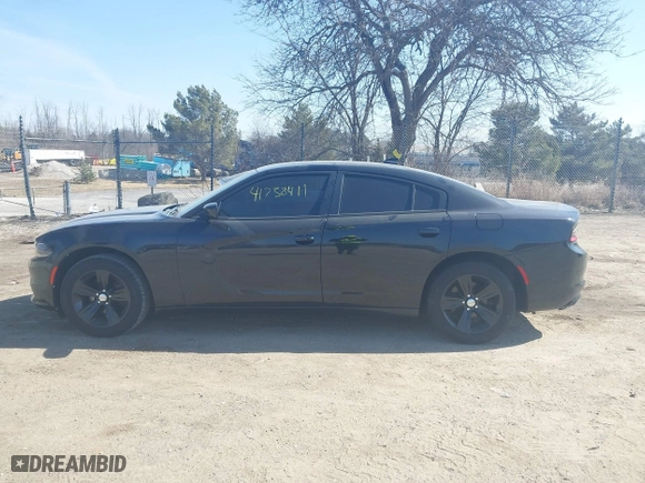 2015 Dodge Charger SXT with VIN 2C3CDXHG3FH835837, listed as a IAAI auction lot 41738411 with 164,339 mi miles. Bid and sale history available at carsss.com. Image 14.