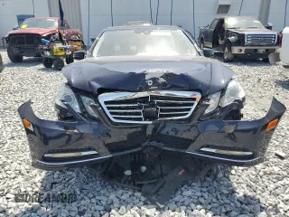2011 Mercedes-Benz E 550 Luxury with VIN WDDHF9AB2BA310465, listed as a Copart auction lot 53798105 with 158,173 mi miles and Salvage Title. Bid and sale history available at DreamBid. Image 5.