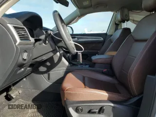 2022 Volkswagen Atlas SE with VIN 1V2JR2CA6NC558188, listed as a Copart auction lot 44167285 with 29,581 mi miles and Salvage title. Bid and sale history available at DreamBid. Image 7.