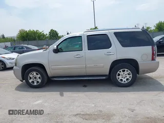 2009 GMC Yukon Denali z VIN 1GKFK03259R190845, wystawiony jako IAAI lot #42427026 z przebiegiem 136 713 mil mil oraz . Historia ofert i sprzedaży dostępna na DreamBid. Obrazek 14.