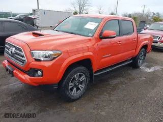 2017 Toyota Tacoma SR5 with VIN 5TFCZ5AN6HX121144, listed as a IAAI auction lot 41666728 with 85,176 mi miles. Bid and sale history available at carsss.com. Image 14.