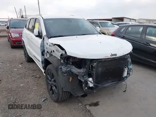2017 Jeep Grand Cherokee Altitude z VIN 1C4RJFAG3HC707171, wystawiony jako IAAI lot #42145431 z przebiegiem 82 199 mil mil oraz . Historia ofert i sprzedaży dostępna na DreamBid. Obrazek 1.