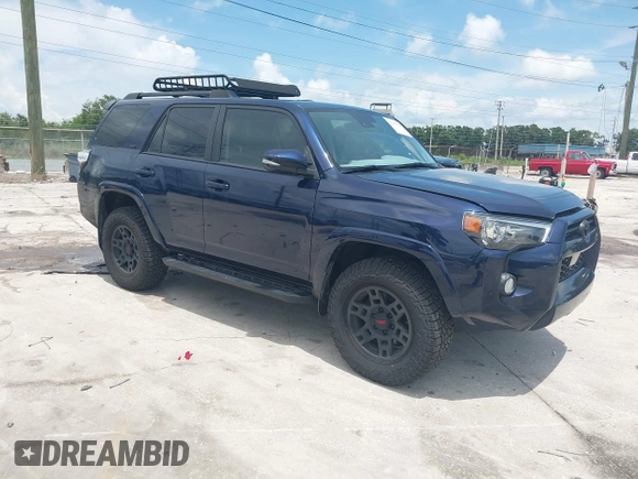 2020 Toyota 4Runner SR5 with VIN JTEBU5JR1L5826933, listed as a IAAI auction lot 42665995 with 53,963 mi miles and . Bid and sale history available at DreamBid. Image 1.