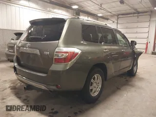 2008 Toyota Highlander Hybrid with VIN JTEEW41A382010228, listed as a IAAI auction lot 41714620 with 152,323 mi miles. Bid and sale history available at carsss.com. Image 4.
