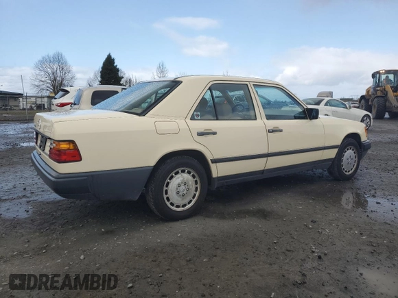 1987 Mercedes-Benz 300 E z VIN WDBEA30D5HA407789, wystawiony jako Copart lot #46482625 z przebiegiem 123 275 mil mil oraz Czysty tytuł • Clean title. Historia ofert i sprzedaży dostępna na DreamBid. Obrazek 3.