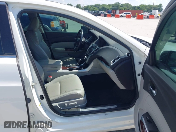 2017 Acura TLX with VIN 19UUB1F34HA010640, listed as a IAAI auction lot 42569091 with 98,310 mi miles and . Bid and sale history available at DreamBid. Image 5.