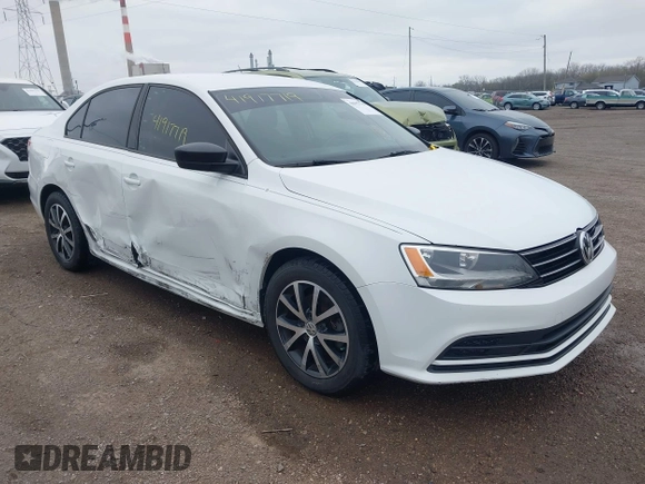 2015 Volkswagen Jetta Sedan 1.8T SE with VIN 3VWD17AJ4FM350619, listed as a IAAI auction lot 41917719 with 135,561 mi miles. Bid and sale history available at carsss.com. Image 1.