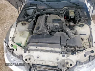 1997 BMW 3 Series Z3 1.9 z VIN 4USCH7324VLB79724, wystawiony jako Copart lot #59796475 z przebiegiem 141 737 mil mil oraz Szkoda całkowita • Salvage title. Historia ofert i sprzedaży dostępna na DreamBid. Obrazek 11.