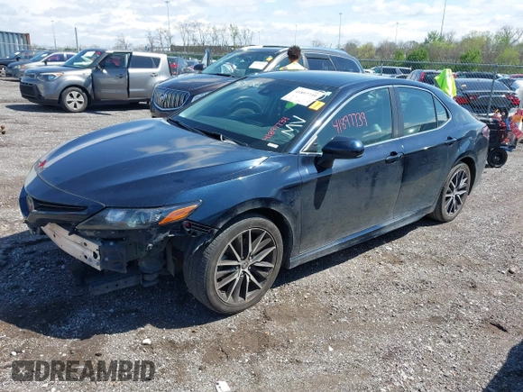2021 Toyota Camry SE Nightshade with VIN 4T1G11AK5MU404780, listed as a IAAI auction lot 41897739 with 94,320 mi miles and . Bid and sale history available at carsss.com. Image 17.