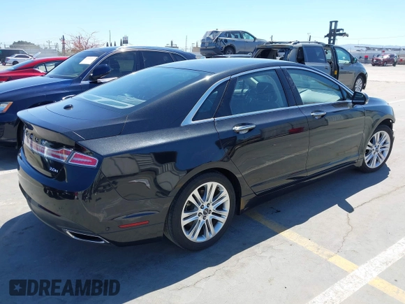 2014 Lincoln MKZ Hybrid z VIN 3LN6L2LU2ER830378, wystawiony jako IAAI lot #42207921 z przebiegiem 155 304 mil mil oraz . Historia ofert i sprzedaży dostępna na DreamBid. Obrazek 4.