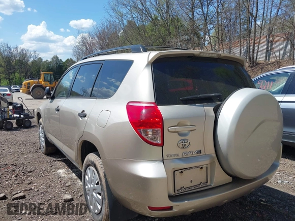 2006 Toyota RAV4 with VIN JTMZD33V866004405, listed as a IAAI auction lot 42090377 with 132,232 mi miles. Bid and sale history available at carsss.com. Image 17.