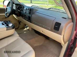2013 Chevrolet Silverado 1500 LT with VIN 3GCPKSE77DG105677, listed as a Copart auction lot 56706005 with 152,677 mi miles and Clean Title. Bid and sale history available at DreamBid. Image 9.