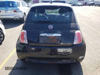 2013 FIAT 500e z VIN 3C3CFFGE9DT714089, wystawiony jako Copart lot #73840974 z przebiegiem 79 837 mil mil oraz Czysty tytuł • Clean title. Historia ofert i sprzedaży dostępna na DreamBid. Obrazek 6.