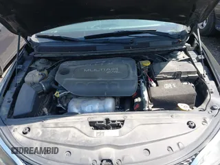 2015 Chrysler 200 Limited with VIN 1C3CCCABXFN564910, listed as a IAAI auction lot 41928479 with 171,857 mi miles. Bid and sale history available at carsss.com. Image 10.