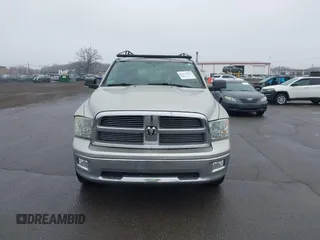 2010 Dodge 1500 SLT z VIN 1D7RV1GP3AS197145, wystawiony jako IAAI lot #41837884 z przebiegiem 241 378 mil mil oraz . Historia ofert i sprzedaży dostępna na DreamBid. Obrazek 12.