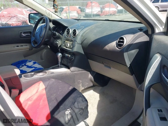 2014 Nissan Rogue Select S with VIN JN8AS5MT5EW612851, listed as a IAAI auction lot 41830959 with 95,788 mi miles. Bid and sale history available at carsss.com. Image 5.