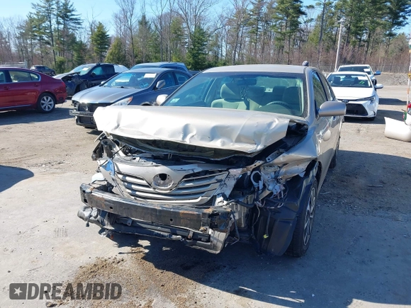 2009 Toyota Camry with VIN 4T4BE46K69R101190, listed as a IAAI auction lot 42054350 with 83,740 mi miles. Bid and sale history available at carsss.com. Image 6.