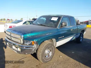 1999 Dodge Ram 2500 with VIN 3B7KC23Z5XG118959, listed as a IAAI auction lot 40484594 with 176,946 mi miles. Bid and sale history available at carsss.com. Image 2.