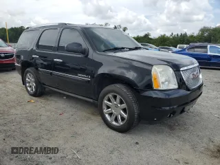 2007 GMC Yukon Denali z VIN 1GKFK63877J243158, wystawiony jako Copart lot #58711035 z przebiegiem 183 537 mil mil oraz Czysty tytuł • Clean title. Historia ofert i sprzedaży dostępna na DreamBid. Obrazek 4.
