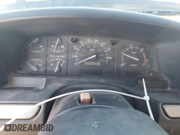 1993 Ford F-250 z VIN 1FTHX25C5PKB75016, wystawiony jako Copart lot #47947095 z przebiegiem 302 553 mil mil oraz Szkoda całkowita • Salvage title. Historia ofert i sprzedaży dostępna na DreamBid. Obrazek 9.