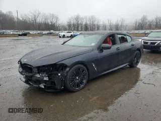 2023 BMW 8 Series M850i z VIN WBAGV8C0XPCK94037, wystawiony jako Copart lot #51156675 z przebiegiem Nie podano mil oraz Szkoda całkowita • Salvage title. Historia ofert i sprzedaży dostępna na DreamBid. Obrazek 1.