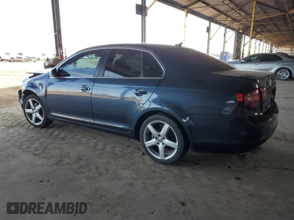 2010 Volkswagen Jetta TDI с VIN 3VWRL7AJ3AM148931, выставлен на аукционе Copart как лот 50616795 с пробегом 147 145 миль миль и Списание • Salvage title. История ставок и продаж доступна на DreamBid. Изображение 2.