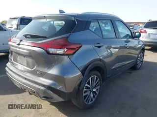 2021 Nissan Kicks SV with VIN 3N1CP5CV2ML477506, listed as a IAAI auction lot 41736063 with 68,872 mi miles. Bid and sale history available at carsss.com. Image 4.