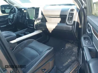 2019 Ram 2500 Laramie with VIN 3C6UR5FL5KG546188, listed as a IAAI auction lot 41361194 with 100,639 mi miles. Bid and sale history available at carsss.com. Image 5.