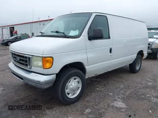 2007 Ford Econoline Cargo Commercial with VIN 1FTNE24W87DA46762, listed as a IAAI auction lot 42345539 with 195,079 mi miles and . Bid and sale history available at DreamBid. Image 2.