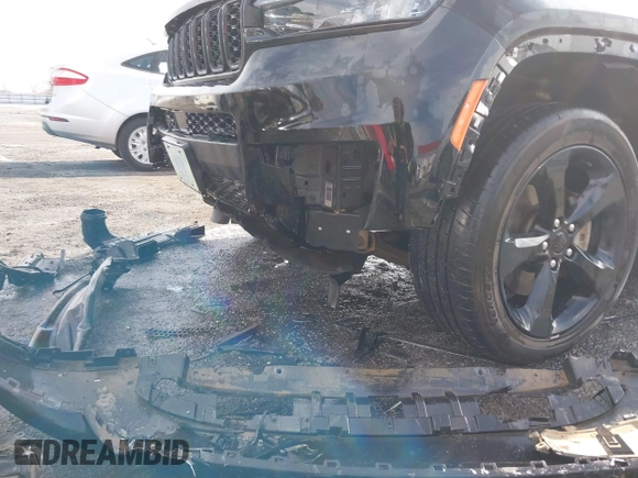2022 Jeep Grand Cherokee Limited with VIN 1C4RJJBG0N8548996, listed as a IAAI auction lot 41320396 with 70,243 mi miles and . Bid and sale history available at DreamBid. Image 6.