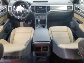 2021 Volkswagen Atlas SE with VIN 1V2WE2CA9MC233518, listed as a Copart auction lot 44737275 with 60,228 mi miles and Salvage title. Bid and sale history available at DreamBid. Image 8.