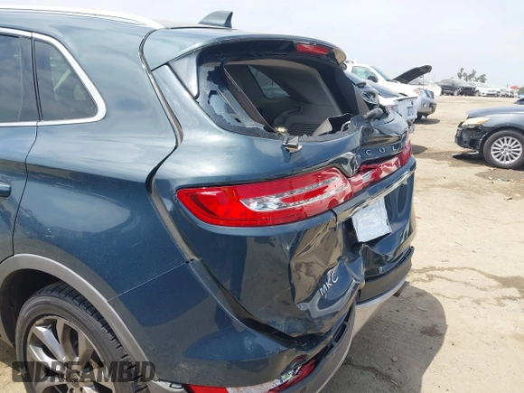 2019 Lincoln MKC Select with VIN 5LMCJ2C99KUL12435, listed as a IAAI auction lot 42288701 with 98,083 mi miles and . Bid and sale history available at DreamBid. Image 6.