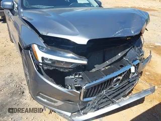 2021 Volvo XC60 Inscription z VIN YV4102RL0M1865805, wystawiony jako IAAI lot #42211072 z przebiegiem 52 991 mil mil oraz . Historia ofert i sprzedaży dostępna na DreamBid. Obrazek 18.