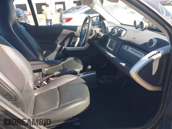 2014 Smart fortwo Pure with VIN WMEEJ3BA0EK740736, listed as a IAAI auction lot 41446173 with 68,530 mi miles and . Bid and sale history available at DreamBid. Image 5.