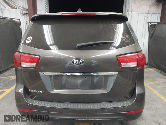2017 Kia Sedona LX with VIN KNDMB5C17H6248168, listed as a IAAI auction lot 41881875 with 213,977 mi miles. Bid and sale history available at carsss.com. Image 17.