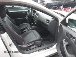 2014 Volkswagen Jetta GLI с VIN 3VW4T7AJ7EM315601, выставлен на аукционе IAAI как лот 42190687 с пробегом 113 220 миль миль и . История ставок и продаж доступна на DreamBid. Изображение 5.