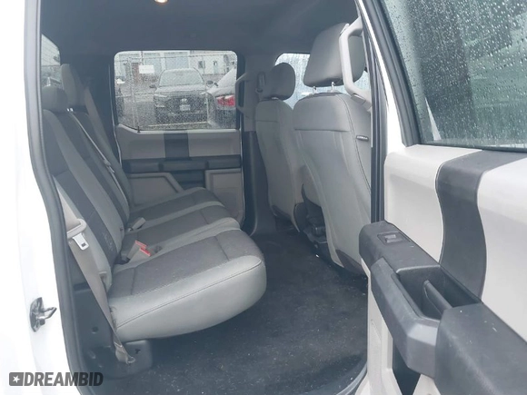 2018 Ford F-150 XL with VIN 1FTEW1CP7JKD60682, listed as a IAAI auction lot 41470929 with 85,969 mi miles. Bid and sale history available at carsss.com. Image 8.