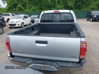 2006 Toyota Tacoma z VIN 5TETX22N26Z178272, wystawiony jako IAAI lot #42359672 z przebiegiem 414 561 mil mil oraz . Historia ofert i sprzedaży dostępna na DreamBid. Obrazek 16.