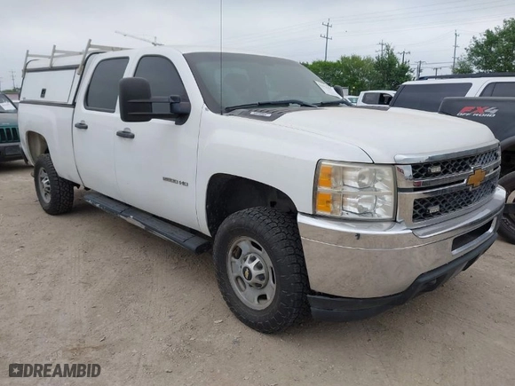 2014 Chevrolet Silverado 2500HD Work Truck with VIN 1GC1CVCGXEF140238, listed as a IAAI auction lot 41931177 with 106,803 mi miles. Bid and sale history available at carsss.com. Image 1.
