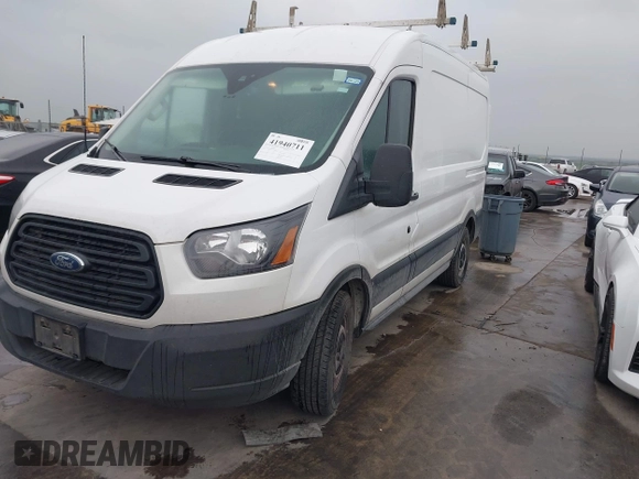 2019 Ford Transit with VIN 1FTYE1CM0KKB38525, listed as a IAAI auction lot 41940711 with 224,576 mi miles and . Bid and sale history available at DreamBid. Image 17.