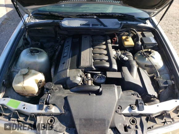 1995 BMW 3 Series 325iC with VIN WBABJ6322SJD39491, listed as a Copart auction lot 73133664 with 585,935 mi miles and Salvage Title. Bid and sale history available at carsss.com. Image 11.