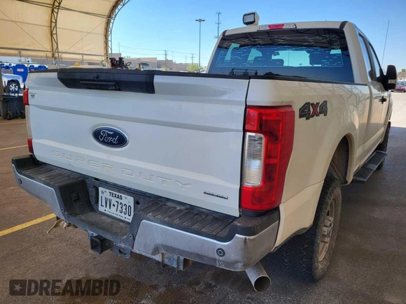 2019 Ford F-250 XL with VIN 1FT7X2B64KEE42034, listed as a IAAI auction lot 42716725 with 170,756 mi miles and . Bid and sale history available at DreamBid. Image 11.