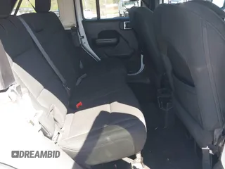 2020 Jeep Wrangler Unlimited Sport S с VIN 1C4HJXDN0LW204734, выставлен на аукционе IAAI как лот 42128859 с пробегом 92 017 миль миль и . История ставок и продаж доступна на DreamBid. Изображение 8.