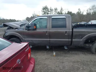2016 Ford Super Duty F-250 SRW Lariat with VIN 1FT7W2B67GEA79674, listed as a IAAI auction lot 41420351 with 136,409 mi miles. Bid and sale history available at carsss.com. Image 14.