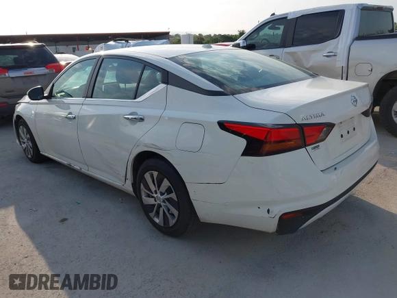 2020 Nissan Altima S with VIN 1N4BL4BV2LC211662, listed as a IAAI auction lot 41894473 with 136,863 mi miles and . Bid and sale history available at DreamBid. Image 3.