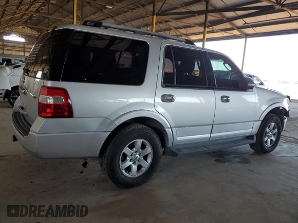 2010 Ford Expedition SSV with VIN 1FMJU1F53AEA00625, listed as a Copart auction lot 61420585 with 126,334 mi miles and Salvage title. Bid and sale history available at DreamBid. Image 3.