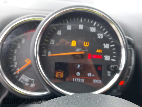 2018 MINI Countryman Cooper S with VIN WMZYT3C3XJ3E00006, listed as a IAAI auction lot 42420388 with 117,313 mi miles and . Bid and sale history available at DreamBid. Image 7.