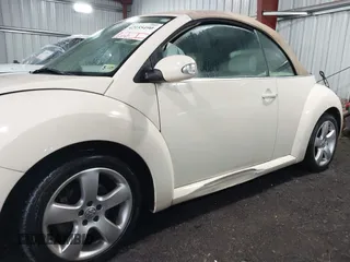 2007 Volkswagen Beetle with VIN 3VWSF31Y07M407379, listed as a IAAI auction lot 42155490 with 118,898 mi miles and . Bid and sale history available at DreamBid. Image 6.