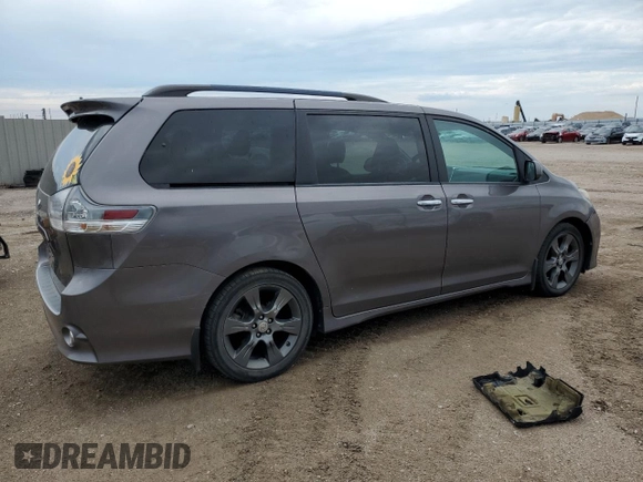 2016 Toyota Sienna SE with VIN 5TDXK3DCXGS732187, listed as a Copart auction lot 60566435 with Not provided miles and Clean title. Bid and sale history available at DreamBid. Image 3.